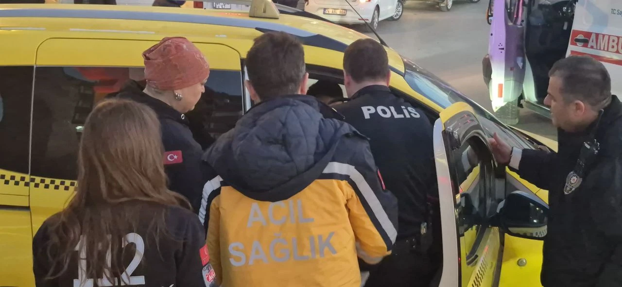 Takside panik anları! Polis alarma geçti, herkes seferber oldu - 1. Resim