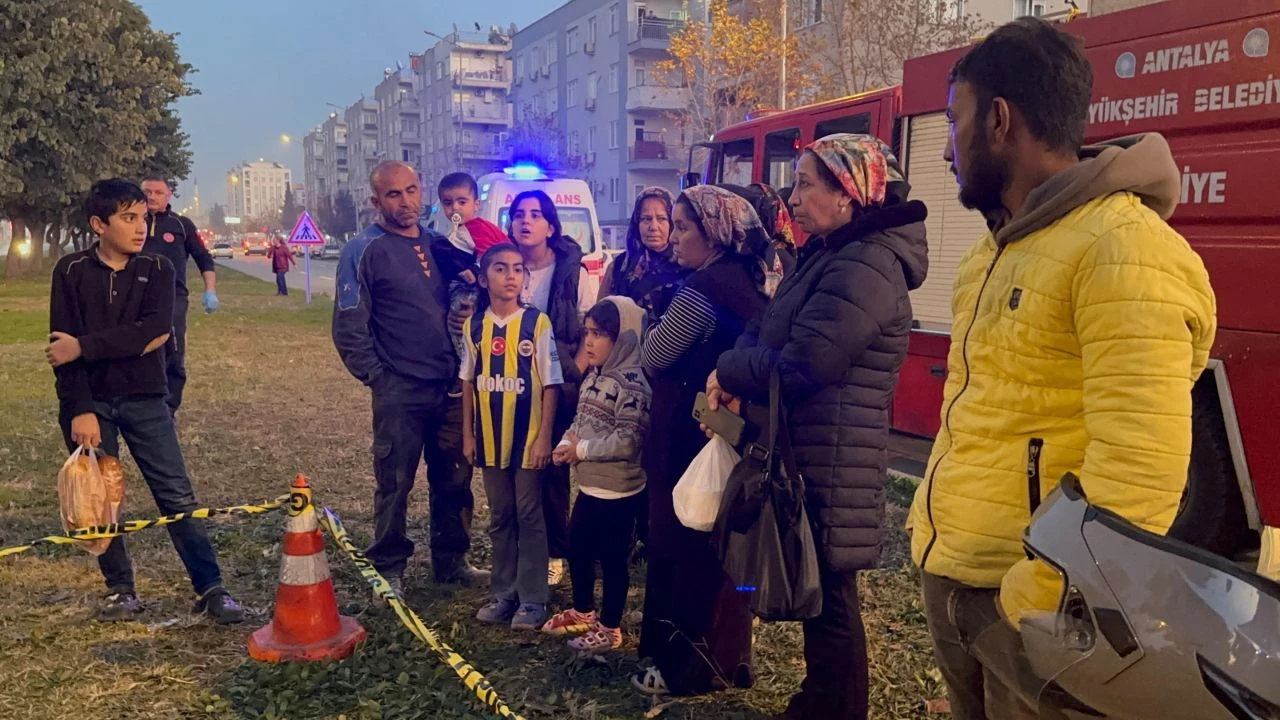 Mahalleli oraya koştu! Kanalizasyondan gelen gizemli ses ekipleri alarma geçirdi
