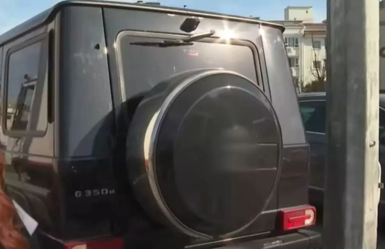 Neslim Güngen'in alacakları harekete geçti! Lüks aracı satışa çıktı - 2. Resim