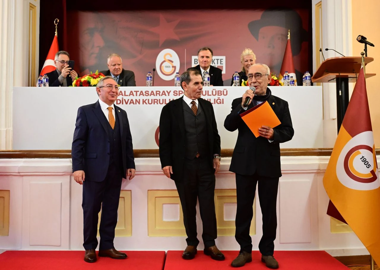 Şener Şen Galatasaray Divan Kurulu üyesi oldu - 1. Resim