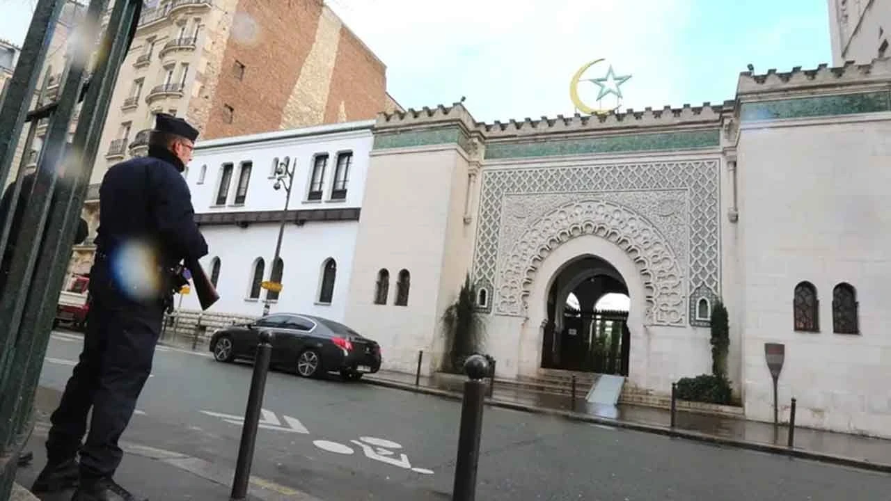 Fransa'da camilere talimat: