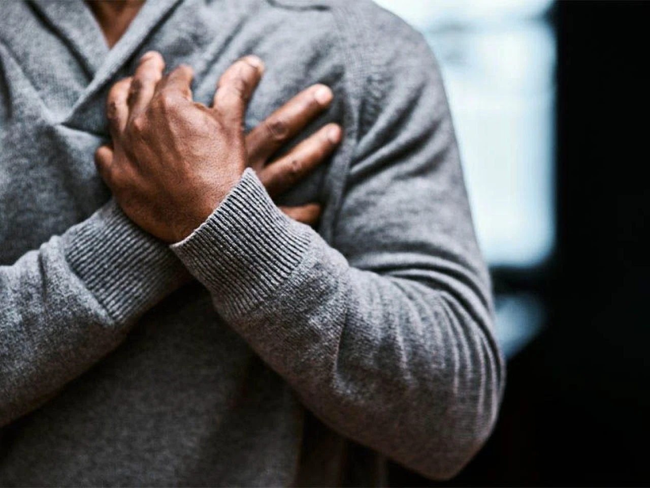 Kalp çarpıntısı için doğal çözüm önerileri: Evde kalp çarpıntısına iyi gelen şeyler, çaylar ve besinler neler?