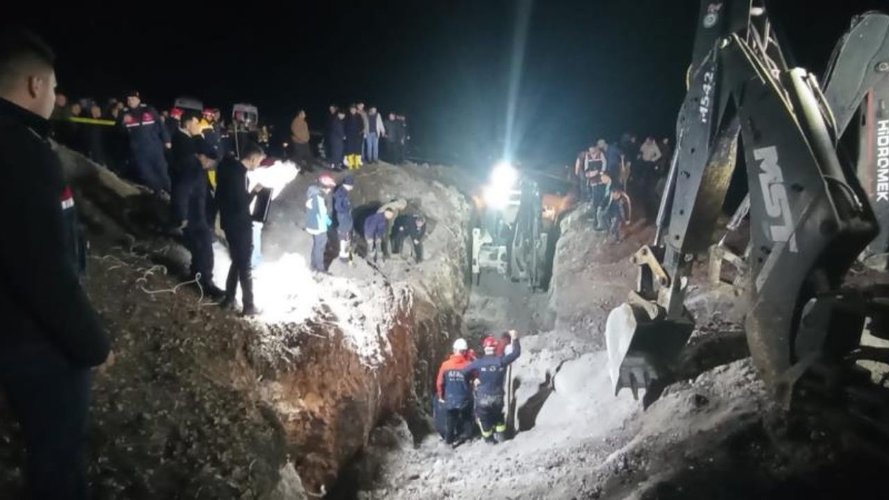 Son dakika | Amasya'da göçük: İşçiler toprak altında kaldı