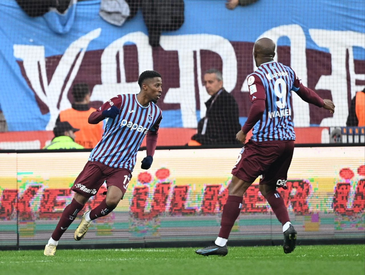 Trabzonspor evinde Antalyaspor'u 5-0 mağlup etti! - 1. Resim