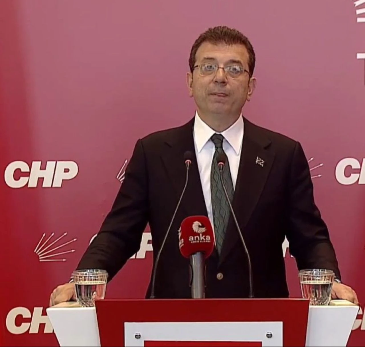 İmamoğlu ve Özel'den Rıza Akpolat'ın gözaltı kararına arka arkaya tepki - 1. Resim