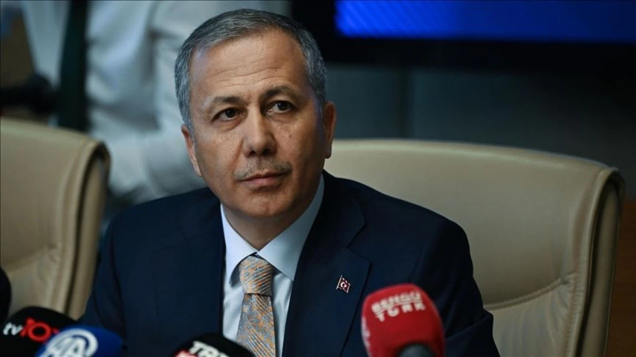 Manisa merkezli 3 ilde DEAŞ operasyonu: 13 şüpheli tutuklandı - 1. Resim