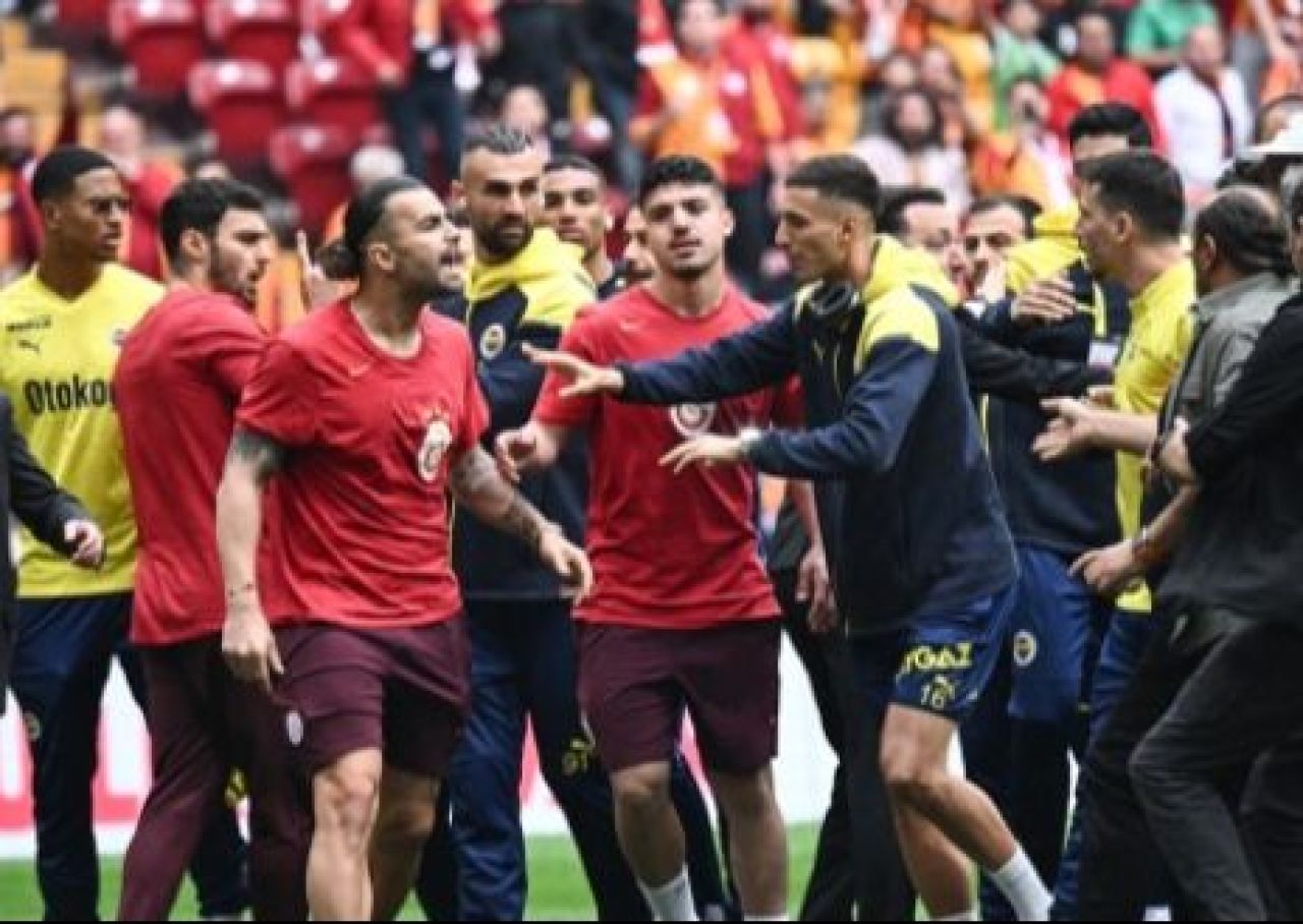 Olaylı Galatasaray-Fenerbahçe derbisine ilişkin davada ara karar! Mert Müldür ifade verecek - 2. Resim