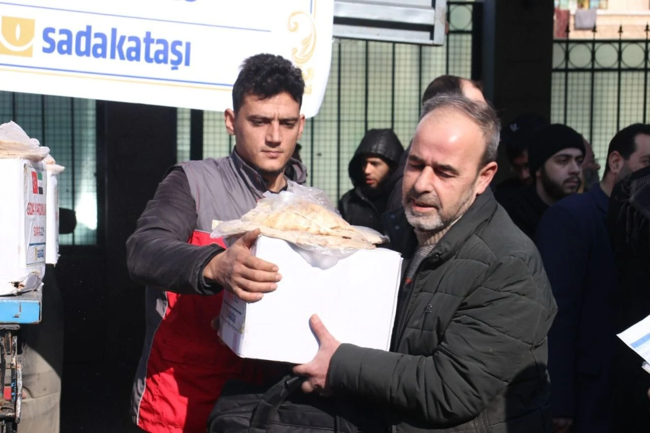 Sadakataşı'ndan İdlib'e gıda yardımı - 2. Resim