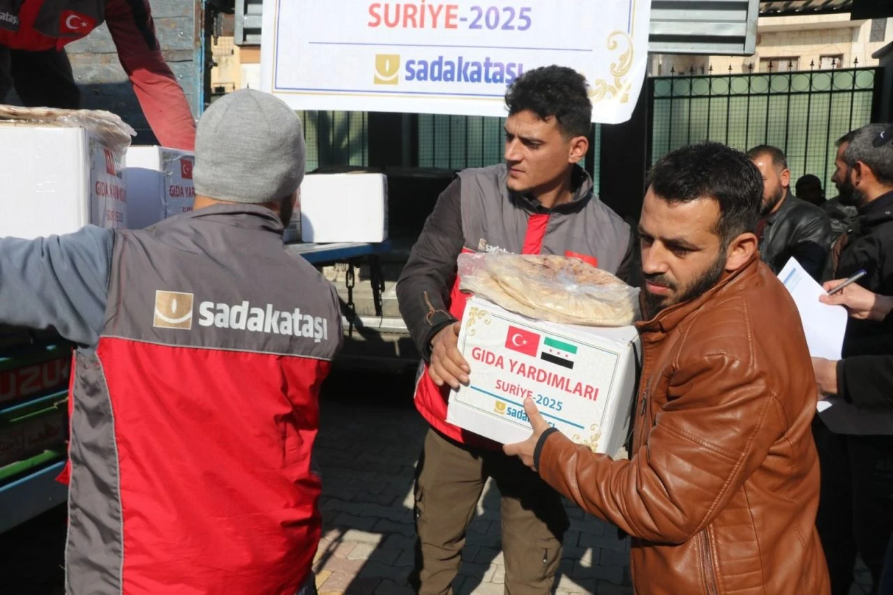 Sadakataşı'ndan İdlib'e gıda yardımı - 1. Resim
