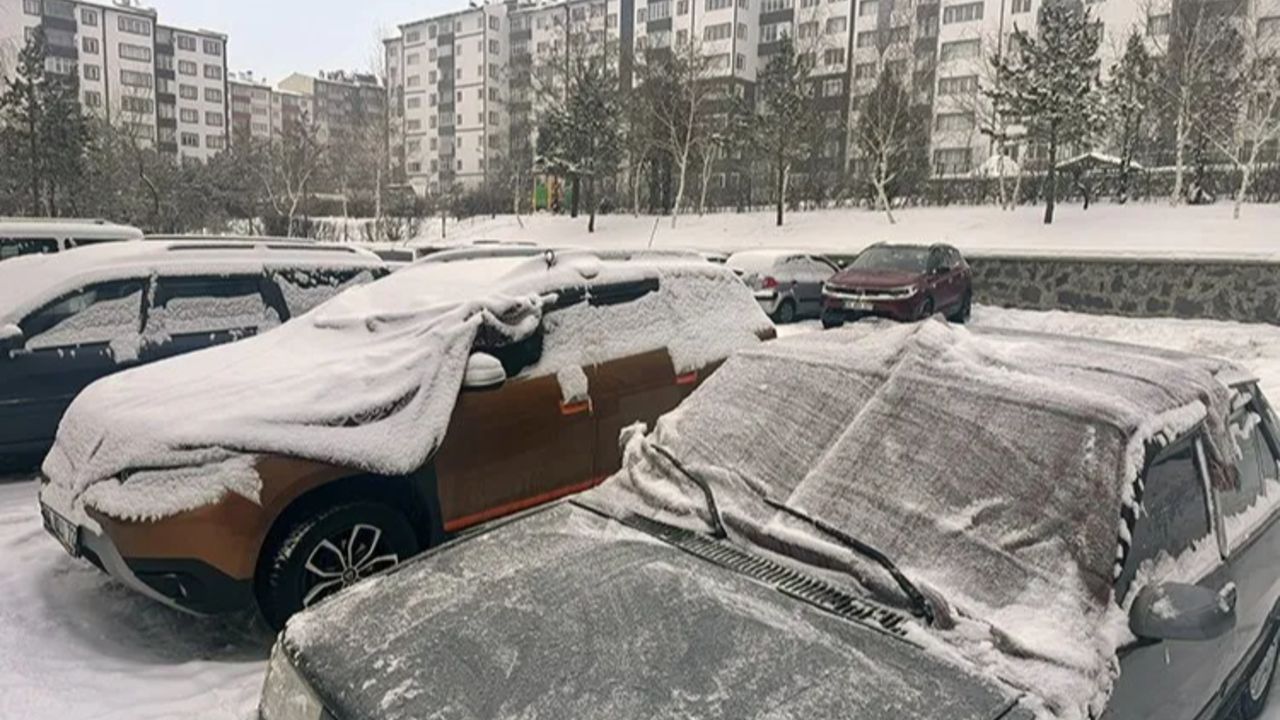 İstanbul’a kar ne zaman yağacak? İzlanda soğuklarının vuracağı yeni tarih verildi