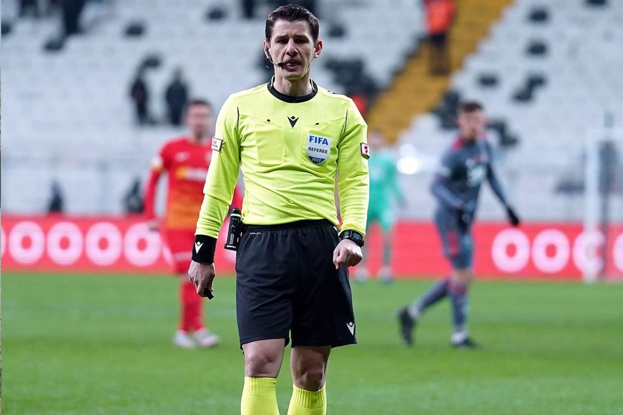 Adana Demirspor-Fenerbahçe maçının hakemi kim? Halil Umut Meler'in yönettiği Fenerbahçe maçları - 3. Resim