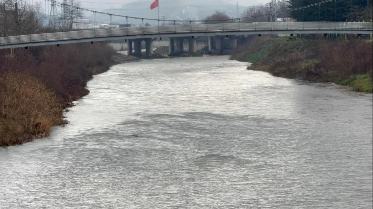 İstanbul'un içme suyu sağlıklı mı? Düzce Belediye Başkanı Faruk Özlü’den dikkat çeken açıklama! - 1. Resim