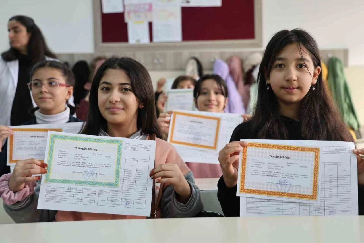 Karne almak zorunlu mu? Milyonlarca öğrenci 17 Ocak'ta karne alacak - 2. Resim