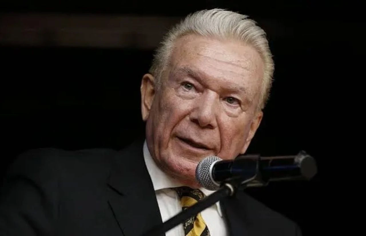 Metin Akpınar'ın kızı Duygu Nebioğlu, Uğur Dündar'a ateş püskürdü: 18 yaşımdan beri sizinle uğraşıyorum