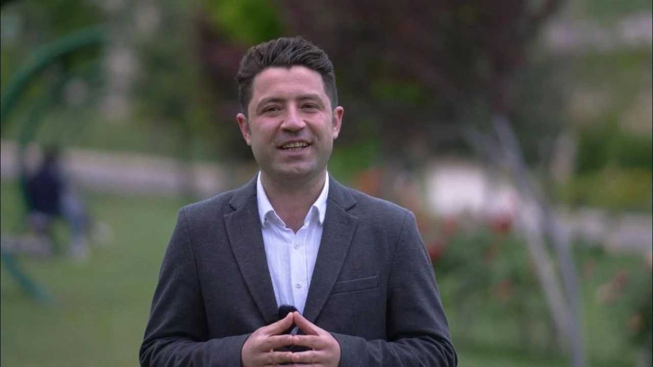 Ek kitaplara gerek var mı? Uzman eğitimciden velilere kritik uyarı: MEB kitaplarını kullanan sınavı kazanır! - 1. Resim