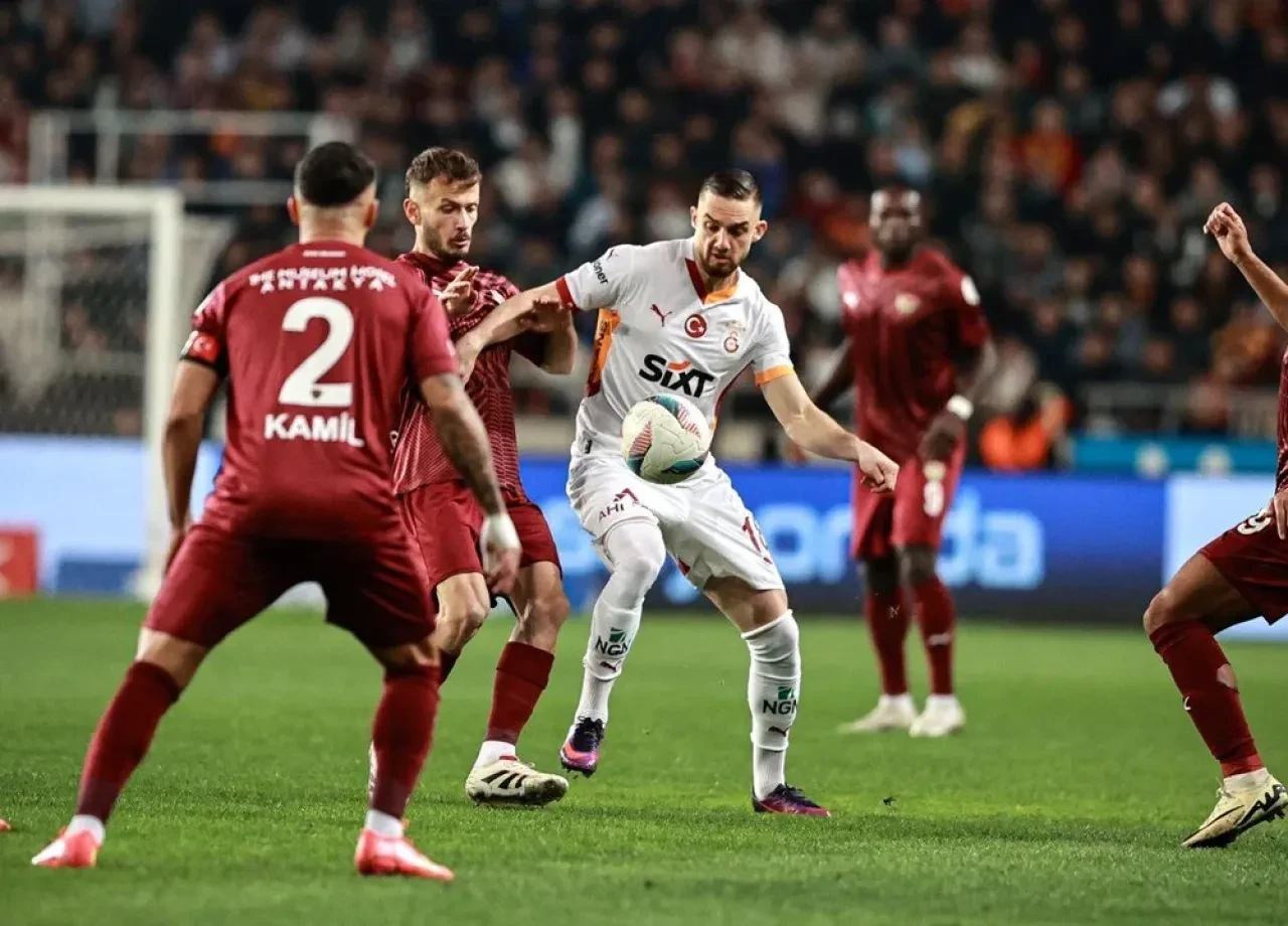 Hatayspor Galatasaray maçı kaç kaç bitti? Galatasaray deplasmanda ilk kez puan kaybetti - 2. Resim