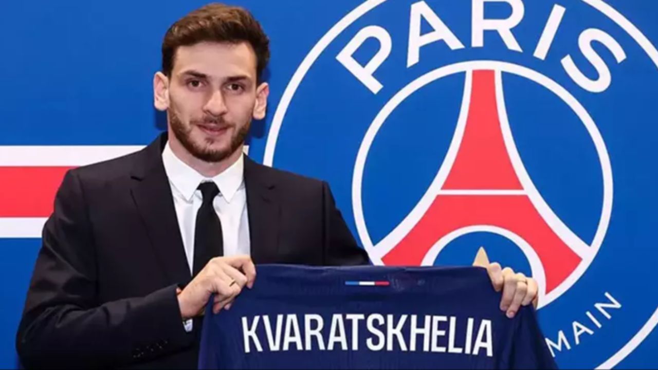 Khvicha Kvaratskhelia, Paris Saint Germain ile sözleşme imzaladı!