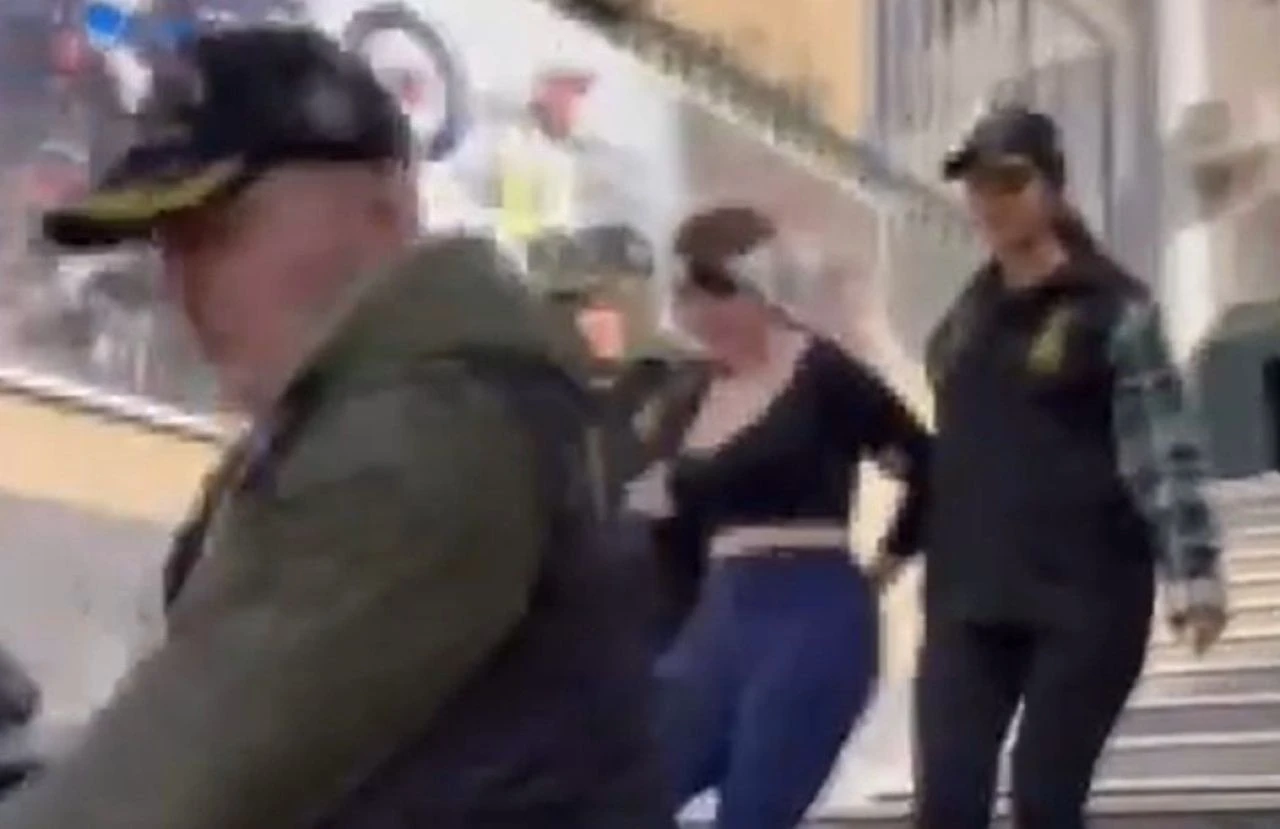 Yasaklı sitede müstehcen içerik paylaşan kadın ve eşi yakalandı