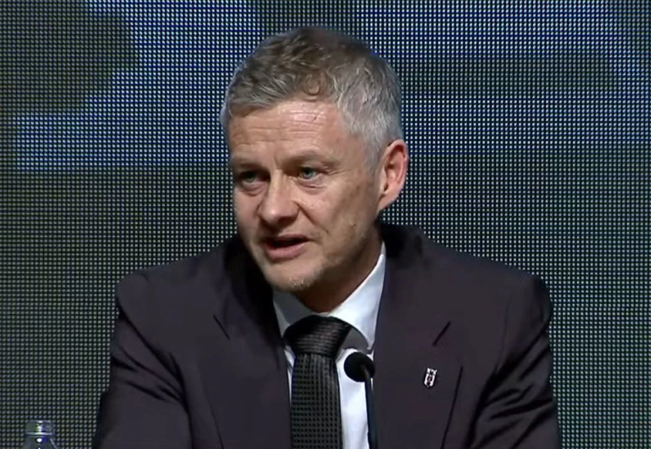 Beşiktaş'ın yeni hocası Ole Gunnar Solskjaer'den transfer açıklaması! Sözleşmesindeki detay ortaya çıktı