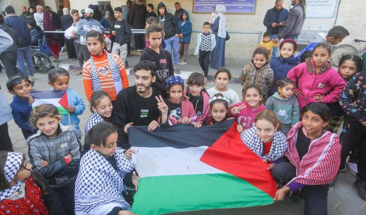 Gazze'de ateşkes devreye girdi! İsrail güçleri çekilmeye başladı, Netanyahu'nun artık bahanesi kalmadı - 3. Resim