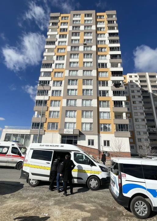 Kayseri'de korkunç olay! Oğlunu vuran baba kendini eve kilitledi - 1. Resim