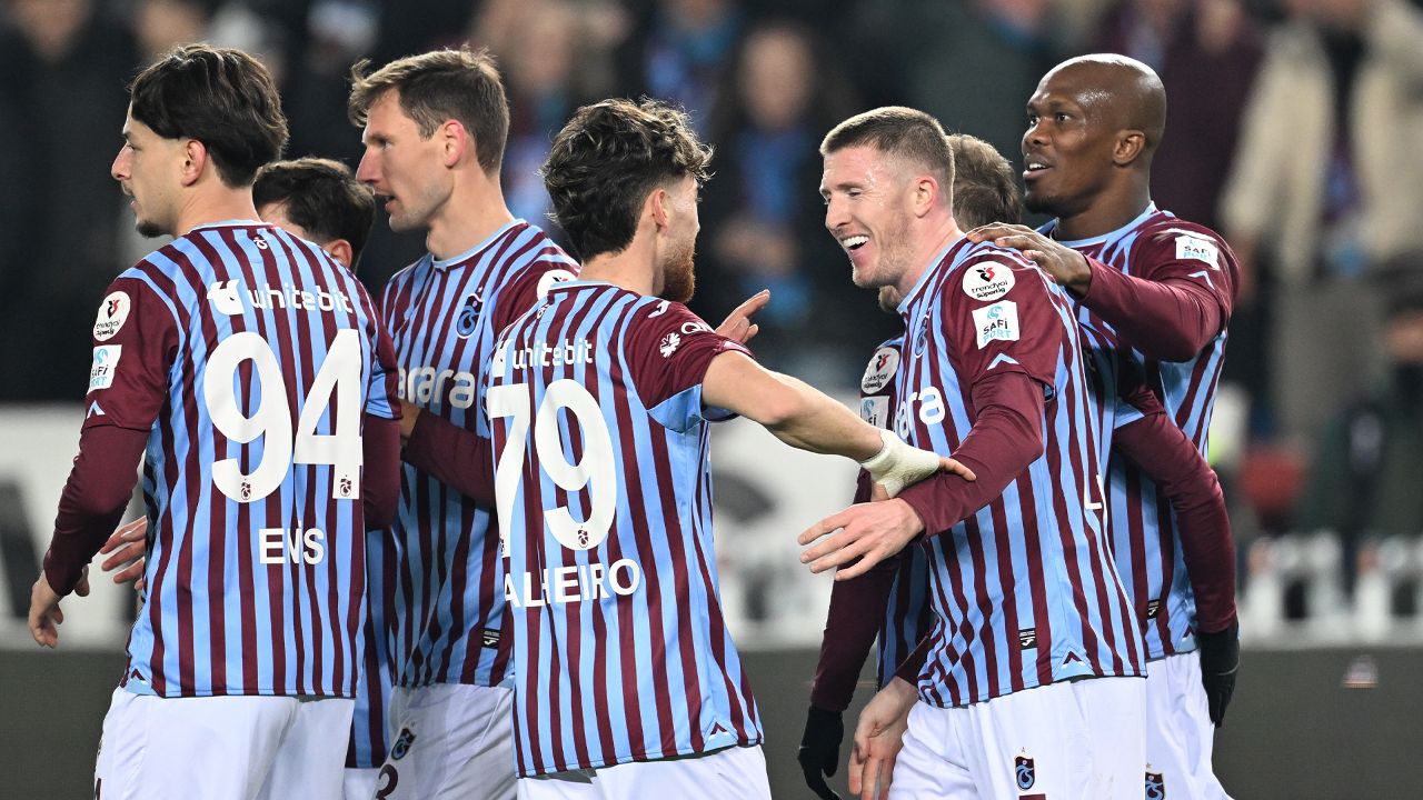 Trabzonspor Sivasspor&#039;u 4 golle devirdi! Trabzonspor 4-0 Sivasspor 