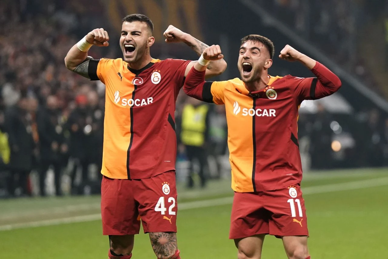 Galatasaray Dinamo Kiev maçı kaç kaç bitti? Galatasaray 2 farklı öne geçtiği maçta beraberlikle yetindi - 3. Resim