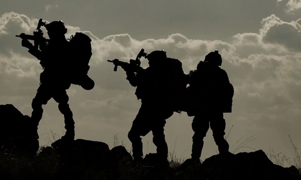 Mehmetçik'ten PKK'ya ağır darbe! Irak'ta 6 terörist öldürüldü - 1. Resim