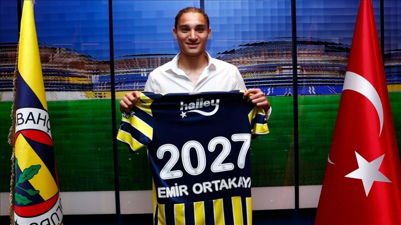 Emir Ortakaya Fenerbahçe&#039;den ayrıldı!