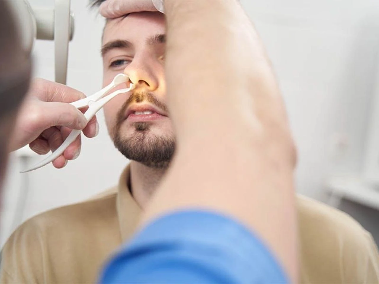 Gece burun tıkanıklığı nedenleri: Gece yatarken burun tıkanıklığına ne iyi gelir?