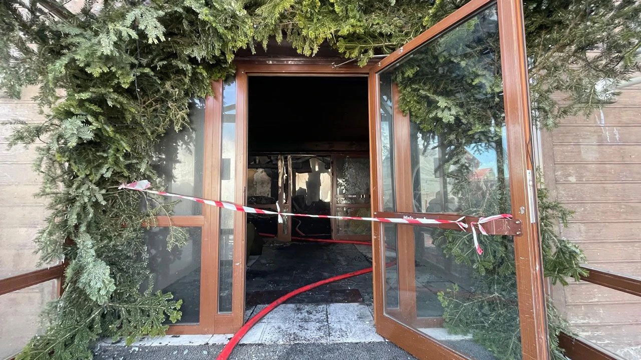 Kartalkaya'daki yangın faciası ile ilgili çok çarpıcı tespitler! Uzman isim yangının çıkış sebebini TGRT Haber'de açıkladı - 5. Resim