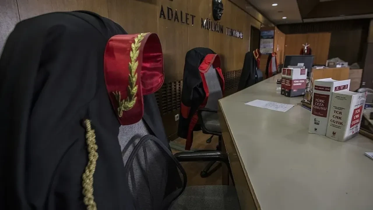 Cumhurbaşkanı Erdoğan trafikte tartışarak aracından inenlerin ehliyetlerine ne olacağını açıkladı - 2. Resim