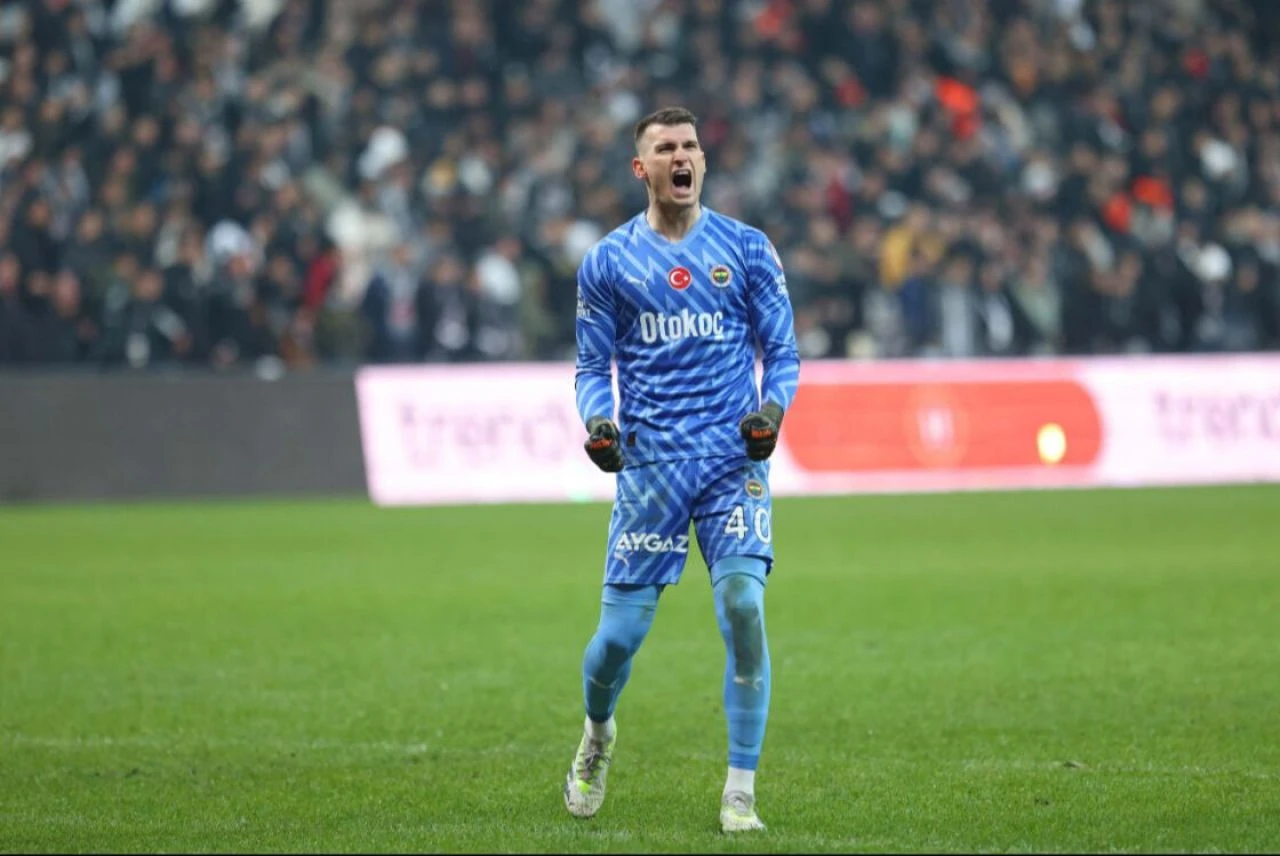 Fenerbahçe-Lyon maçında Livakovic neden yok? Sakatlık durumu ve ne zaman döneceği merak edildi