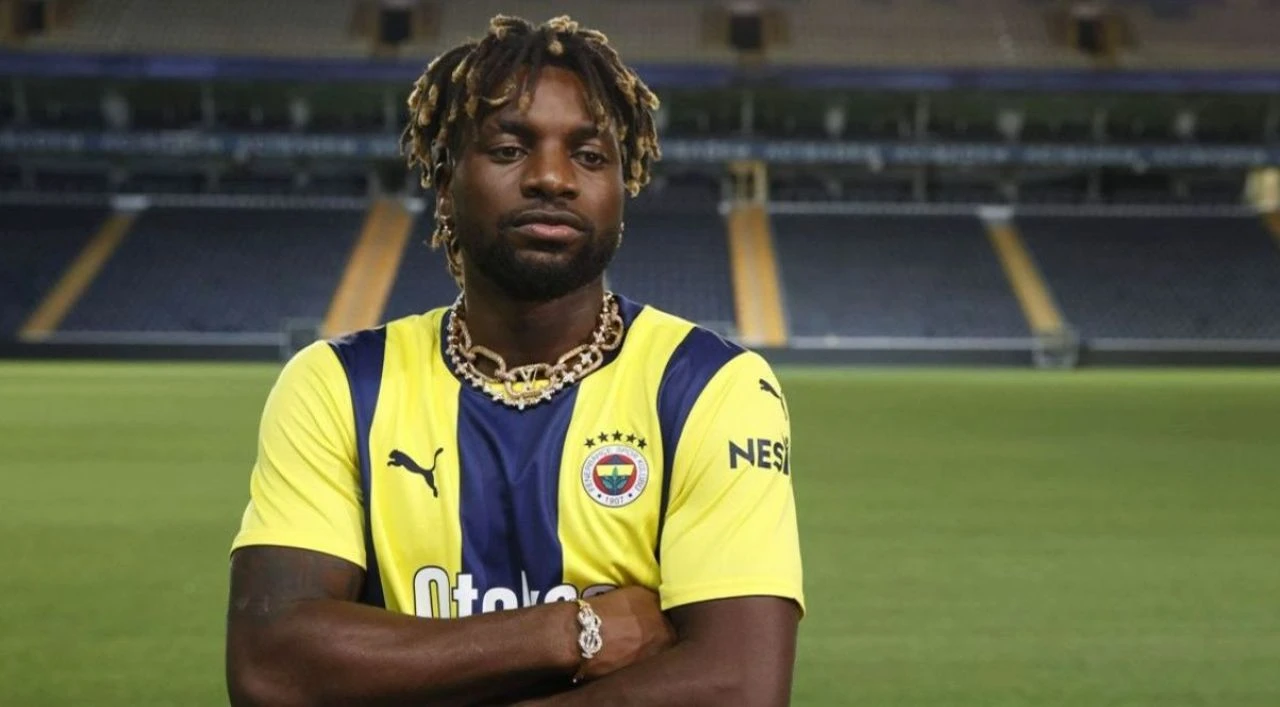 Fenerbahçe'de sarı kart sınırındaki futbolcular! Lyon maçında kart görürlerse Midtjylland karşılaşmasında oynamayacaklar - 3. Resim