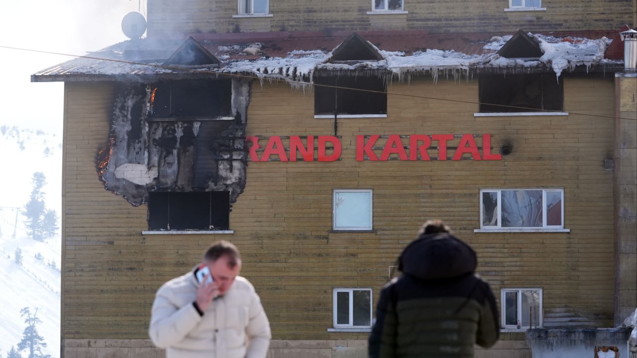 Grand Kartal Otel facia sonrası sitesini değiştirdi