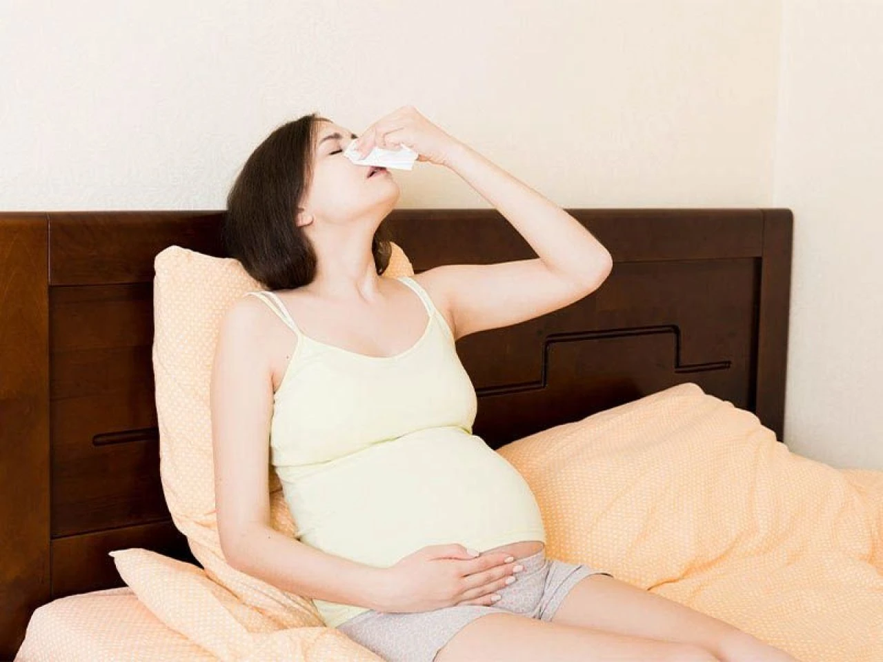 Hamilelikte burun tıkanıklığına çözüm yolları nedir? Hamilelikte burun tıkanıklığına ne iyi gelir?