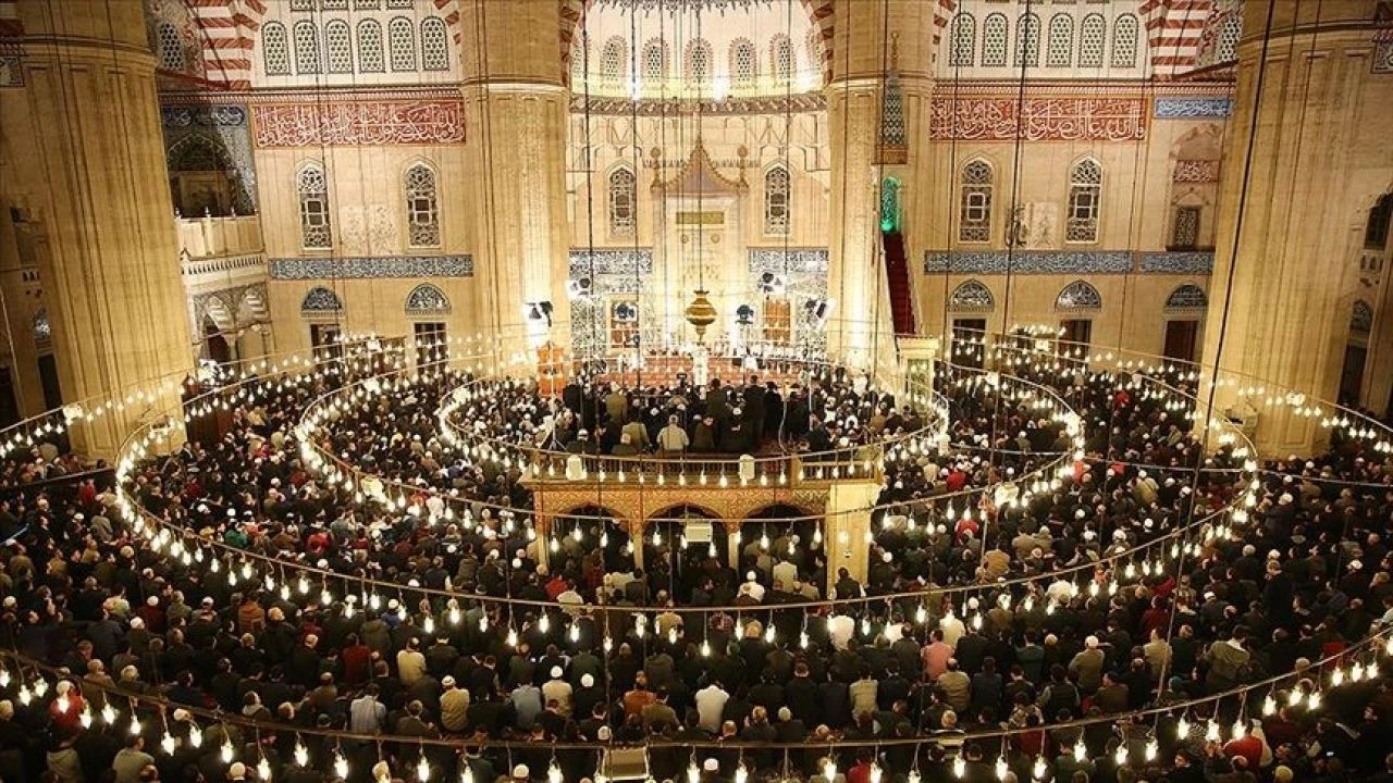 İstanbul, Ankara, İzmir Cuma namazı saati kaçta? İl il Cuma namazı vakitleri - 1. Resim