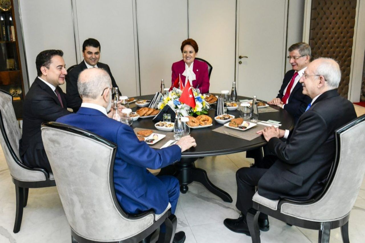 Meral Akşener Cumhurbaşkanı Yardımcısı olacak iddiası! Açıklama geldi: Siyasete dönmeyecek - 3. Resim