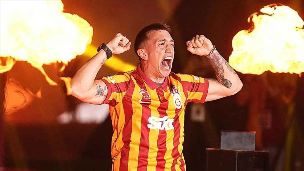 Muslera Galatasaray'dan ayrılacak mı? "Bitti" hareketi yapmıştı