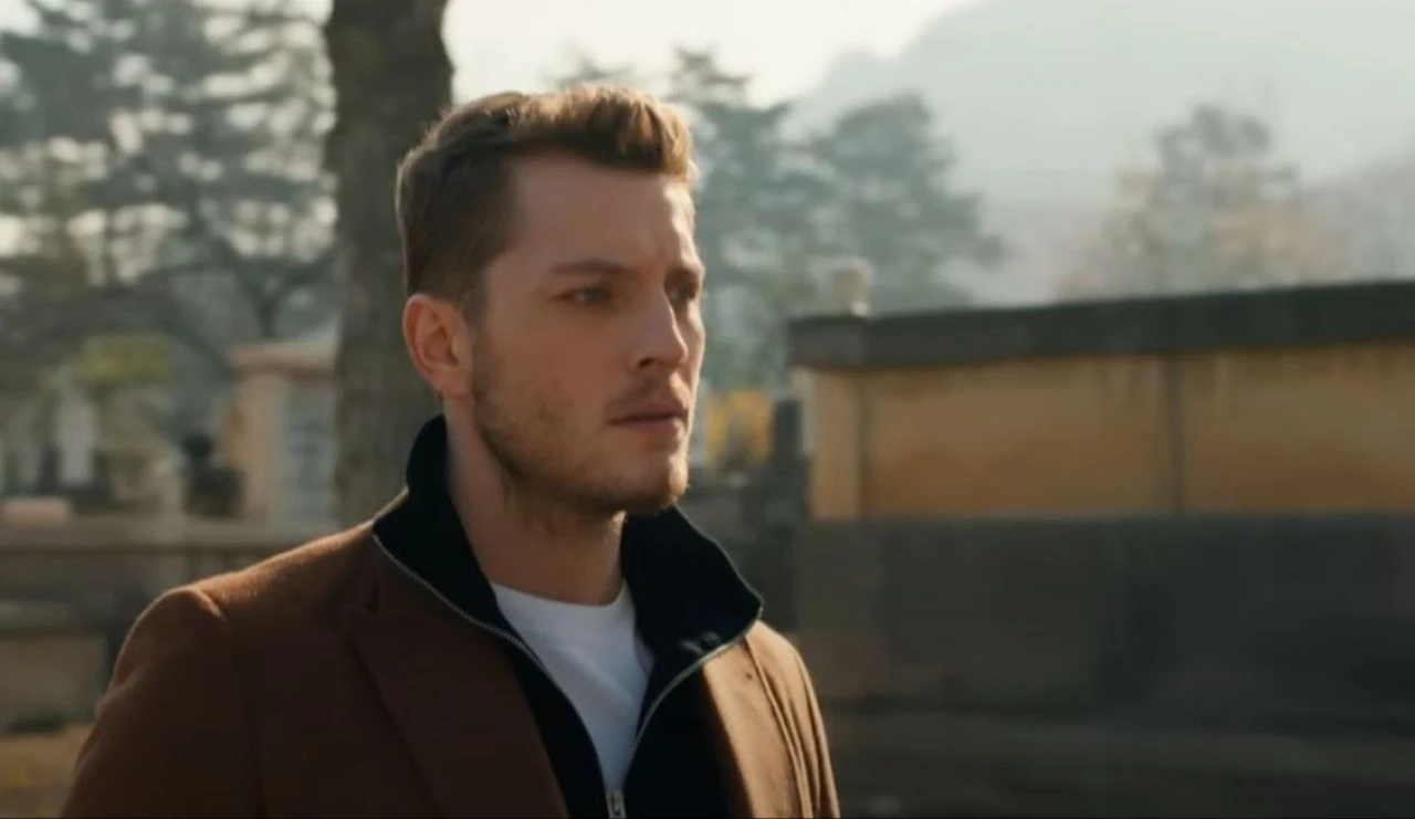 Perşembe hangi diziler var? Hudutsuz Sevda ve Siyah Kalp yeni bölümü ertelendi