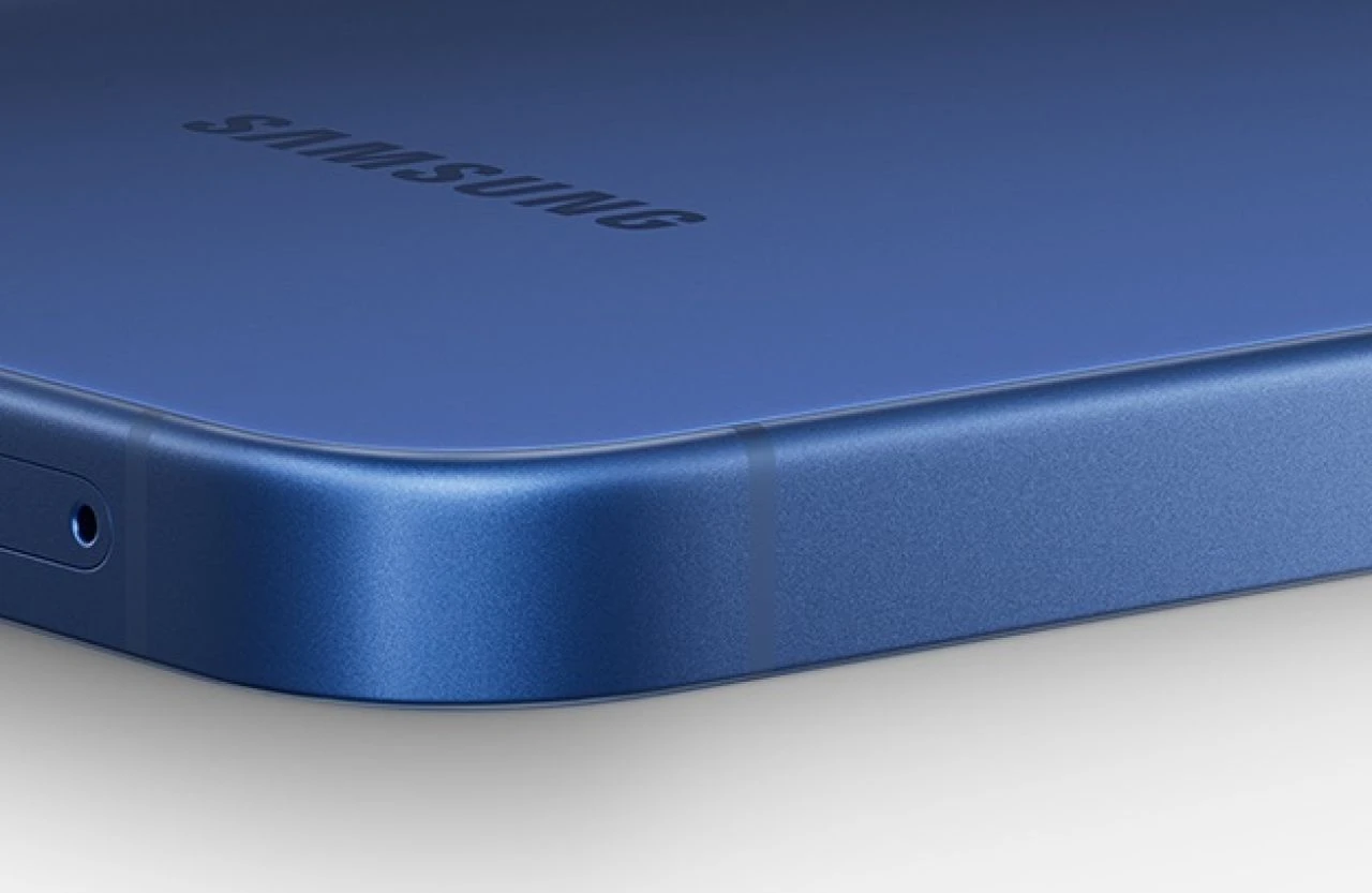 Samsung Galaxy S25 vs Apple iPhone 16: İki model arasındaki farklar