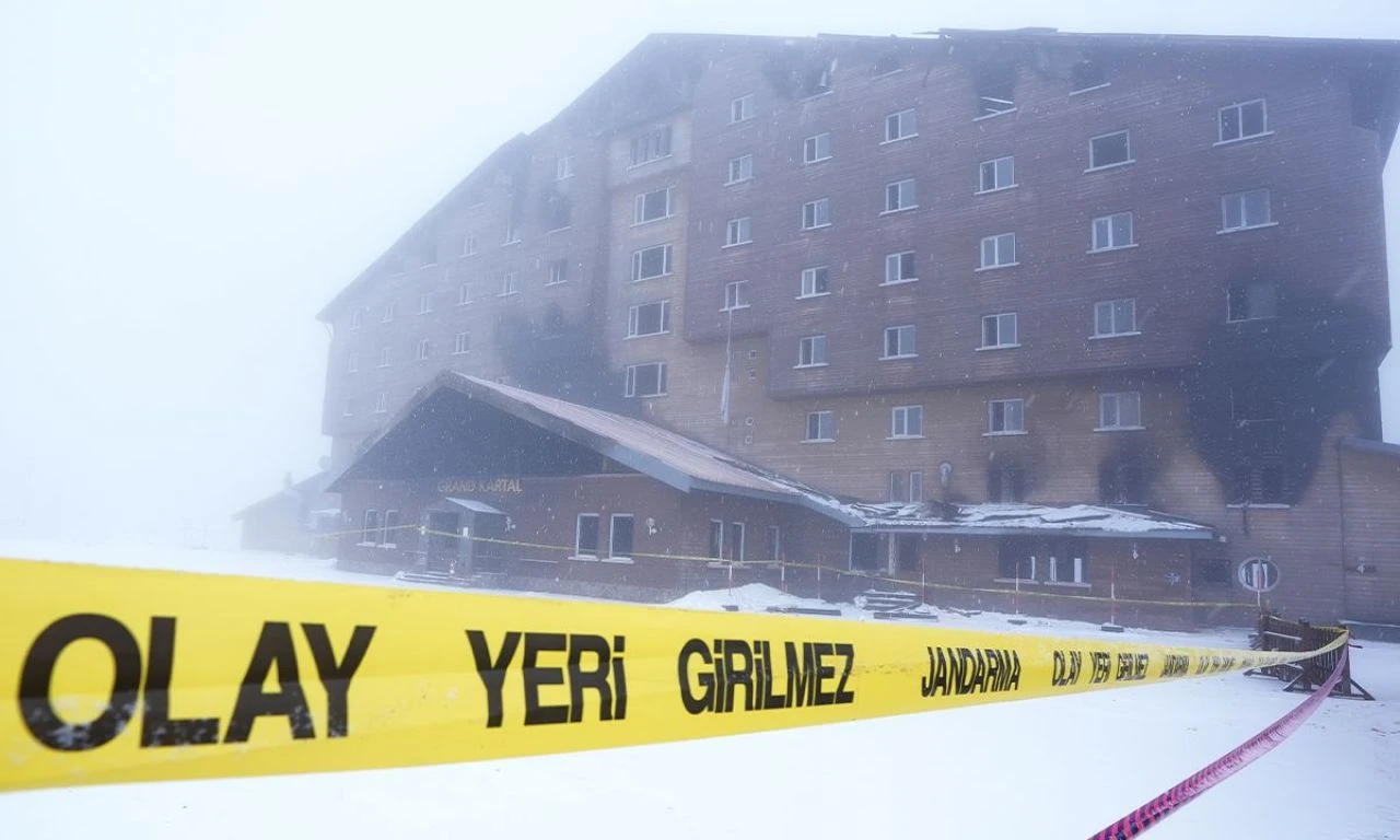 Tanju Özcan'dan Adalet Bakanı Yılmaz Tunç'a çağrı: Otelin yıkımı durdurulmalı