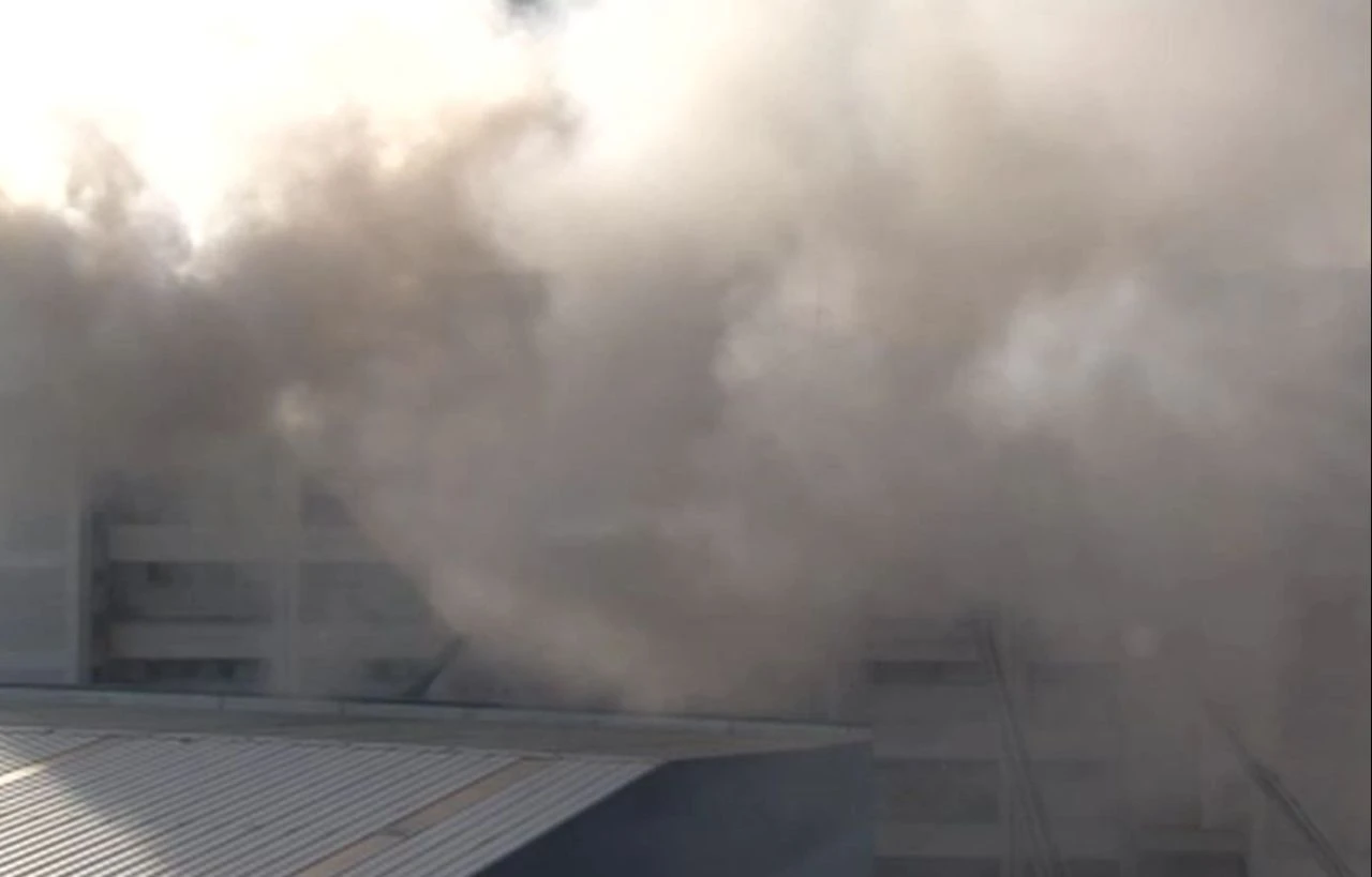 İstanbul Sultanbeyli yangın son dakika - 1. Resim