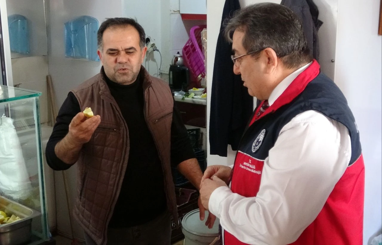 Restoranlar ve marketler tek tek denetlendi: 1 Ocak'tan itibaren kullanılması ve satışı yasak! - 2. Resim