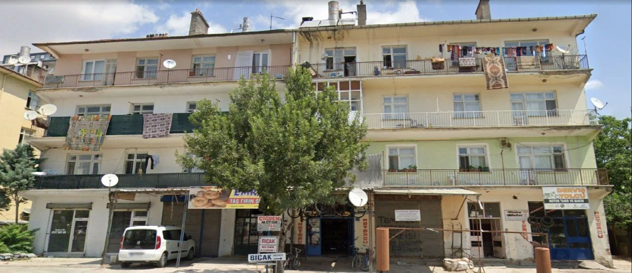Son dakika | Konya'da 4 katlı bina çöktü, enkaz altında kalanlar var - 6. Resim