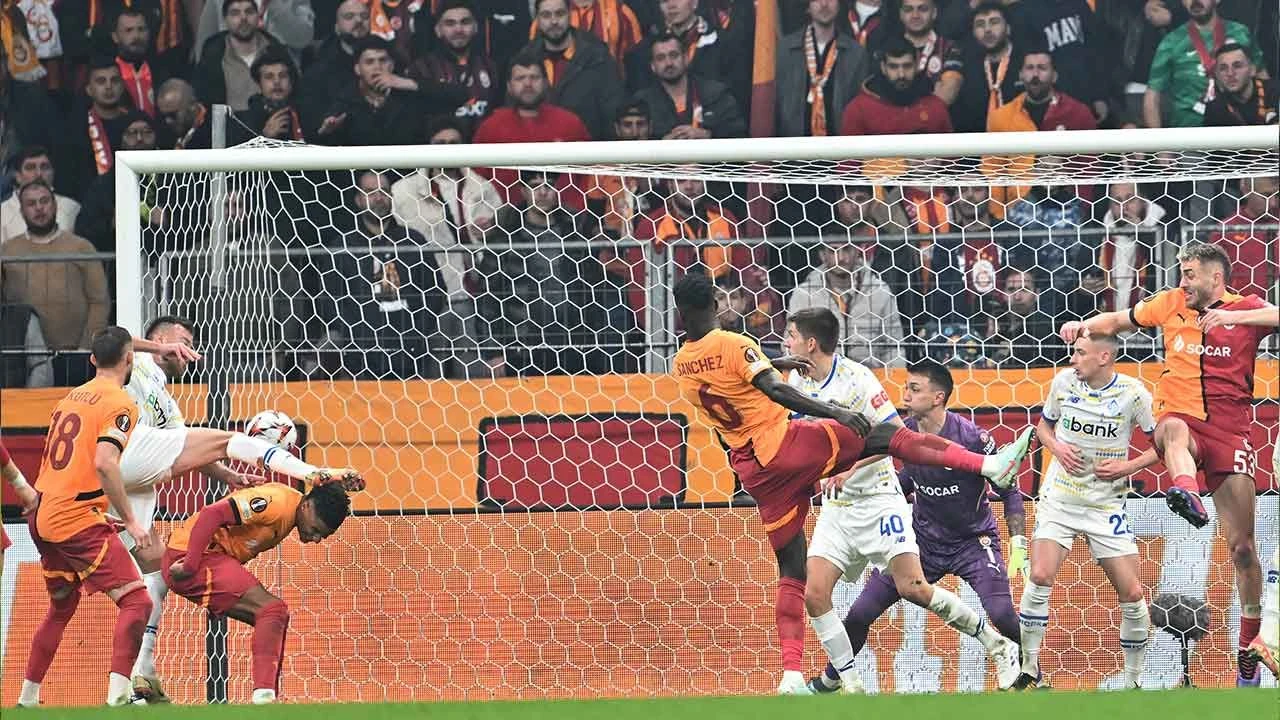 UEFA Avrupa Ligi'nde 7. hafta sona erdi: 3 temsilcimiz de iddiasını sürdürüyor! İşte puan durumu - 3. Resim