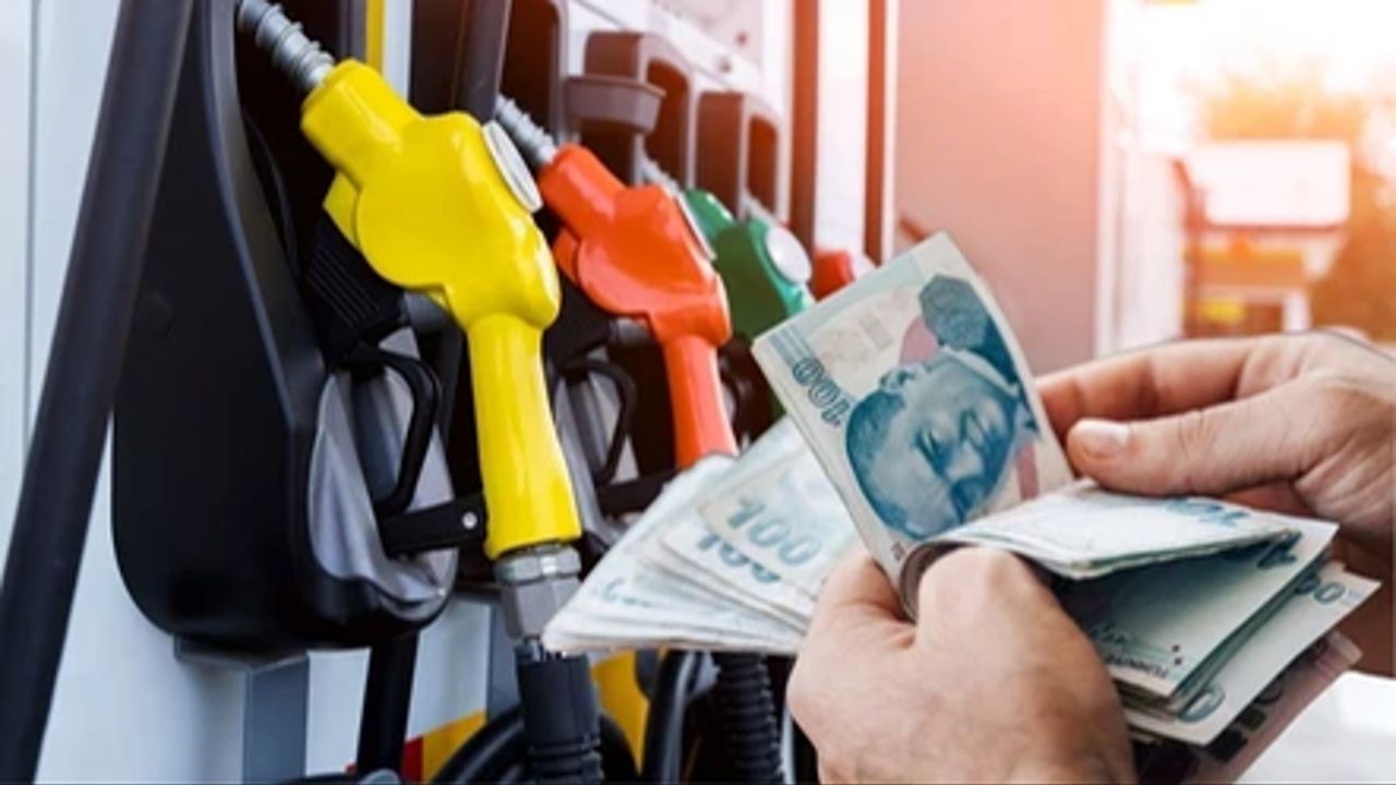 Akaryakıt pompa fiyatlarında dalgalanma: Benzin, LPG ve motorin için güncel fiyatlar açıklandı! İşte şehir şehir tabelalarda son durum