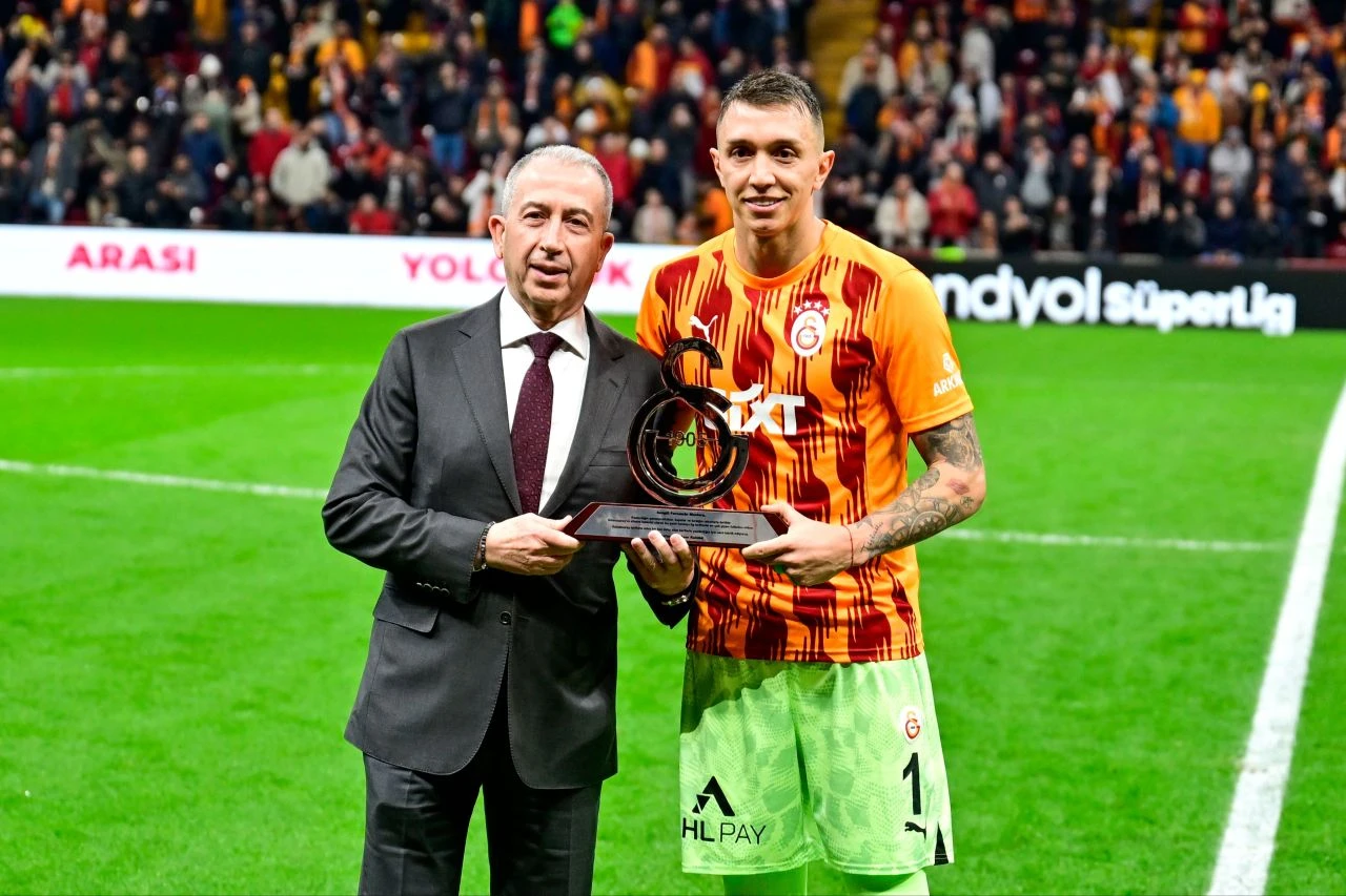 Fernando Muslera rekor kırdı! - 1. Resim