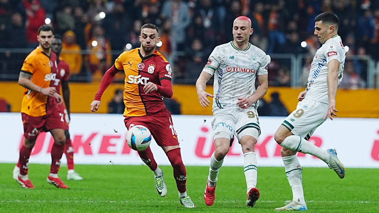 Serdar Ali Çelikler&#039;den Galatasaray&#039;ın futboluna sert yorum: Top falan oynamıyorlar!