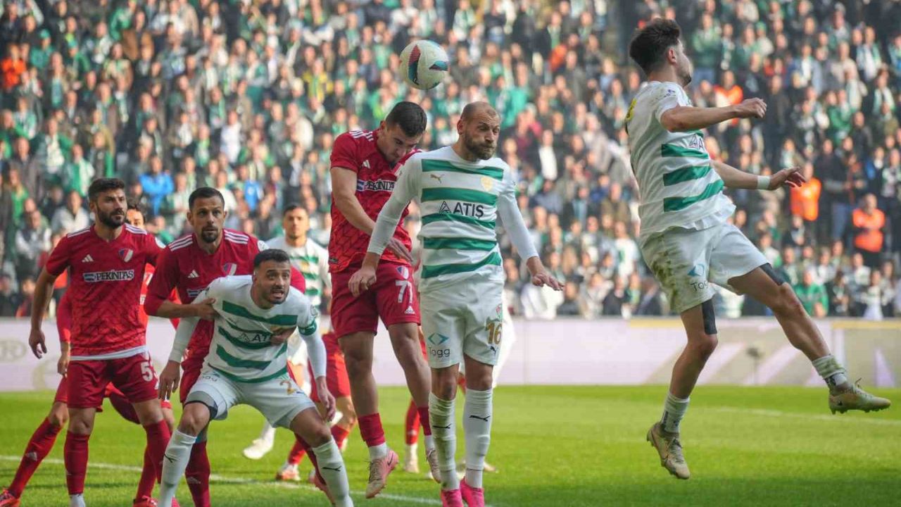 Bursaspor maçının hangi kanalda yayınlanacağı belli oldu! Bugün Tokat Belediye Plevnespor deplasmanına çıkacak